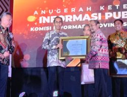 Kominfo Pinrang Raih Penghargaan Keterbukaan Informasi Publik