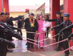 Pesan Cinta AKBP Nur Ichsan di Momentum Farewell Parade Sertijab Danyon C Pelopor