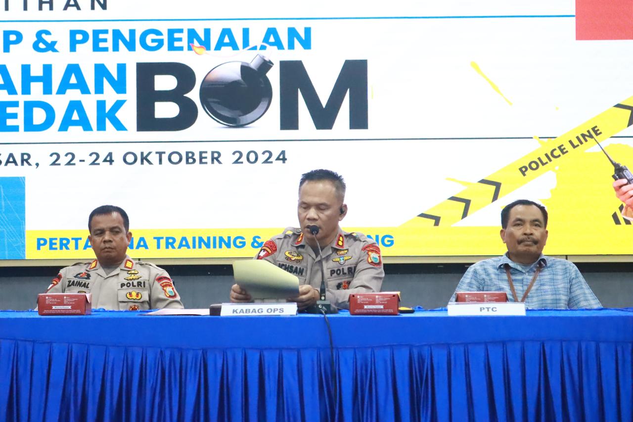 Pimpin Upacara Penutupan Latihan TPTKP Dan Pengenalan Handak /Bom Bagi Security, Ini Yang Disampaikan Kabag Ops Sat Brimob